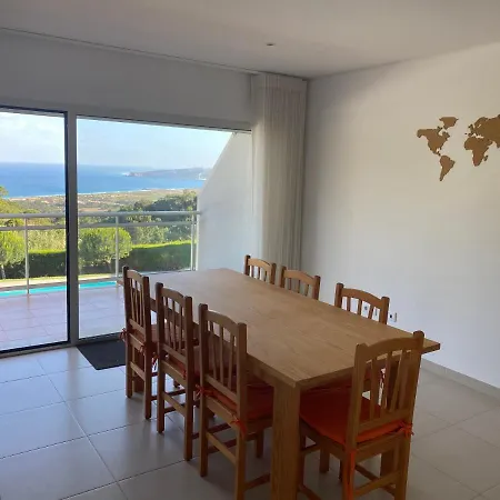 With Views Over The Atlantic Ocean And Swimming Pool Вилла *