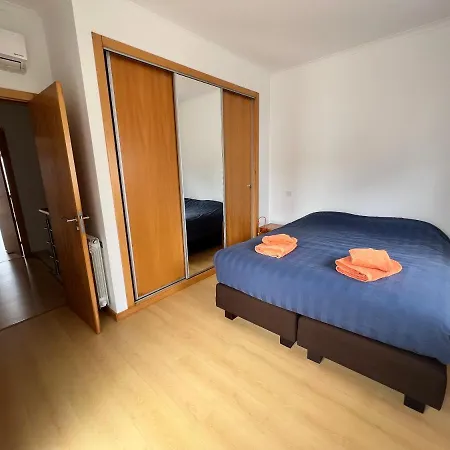 With Views Over The Atlantic Ocean And Swimming Pool Вилла Famalicao